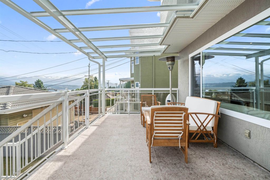 listing image 1103210104392443142