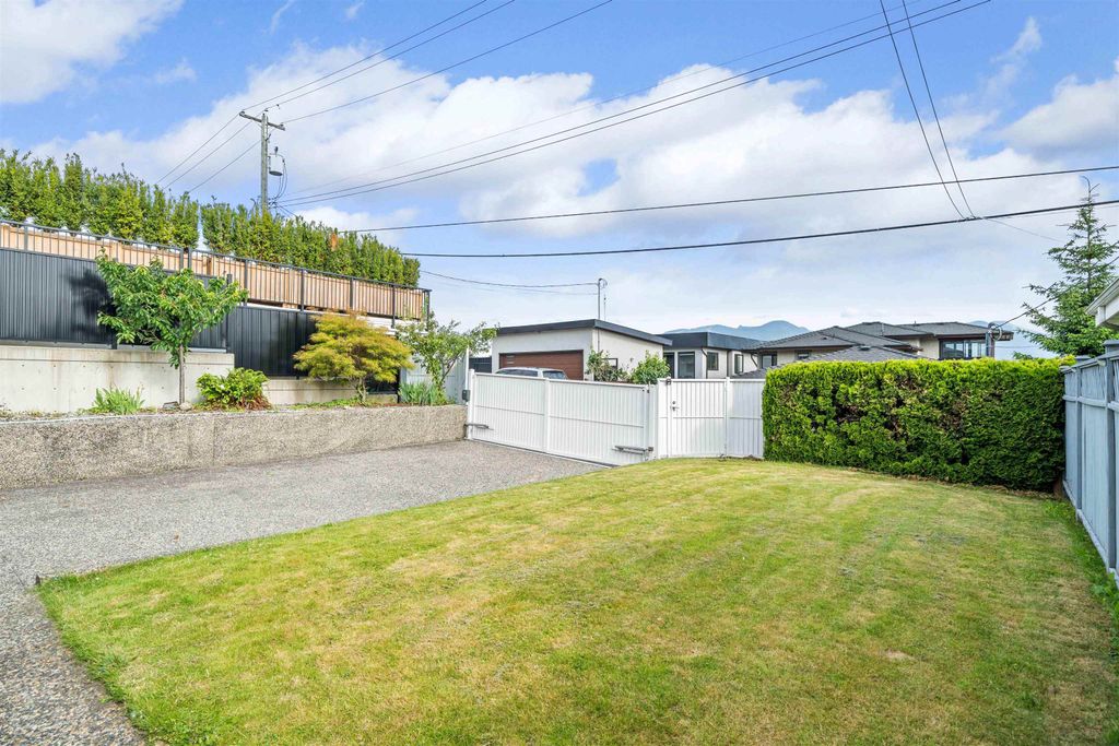 listing image 1100652629959205513