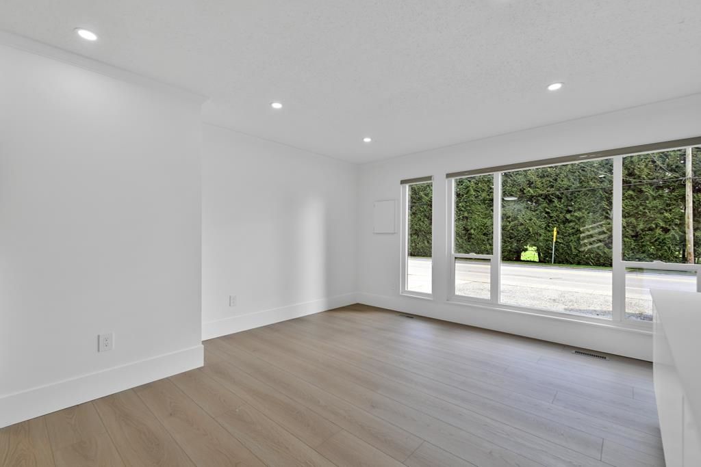 listing image 1106700072852687580