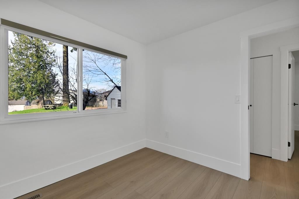 listing image 1103808234606955286