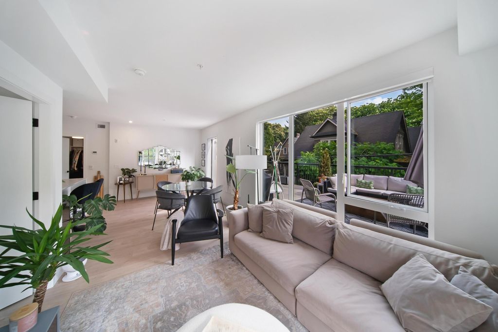 listing image 1100986532859834541