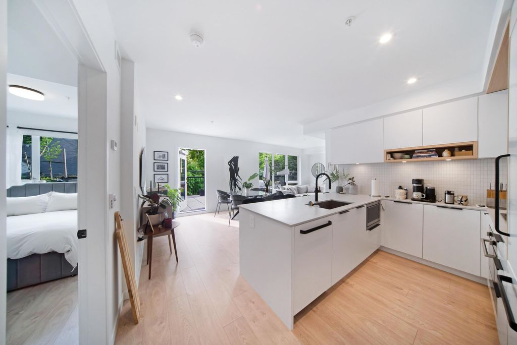 listing image 1103357289855569012