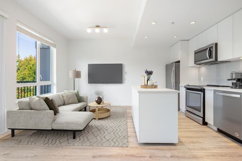 2382 Atkins Avenue 407 Port Coquitlam BC V3C 0G7