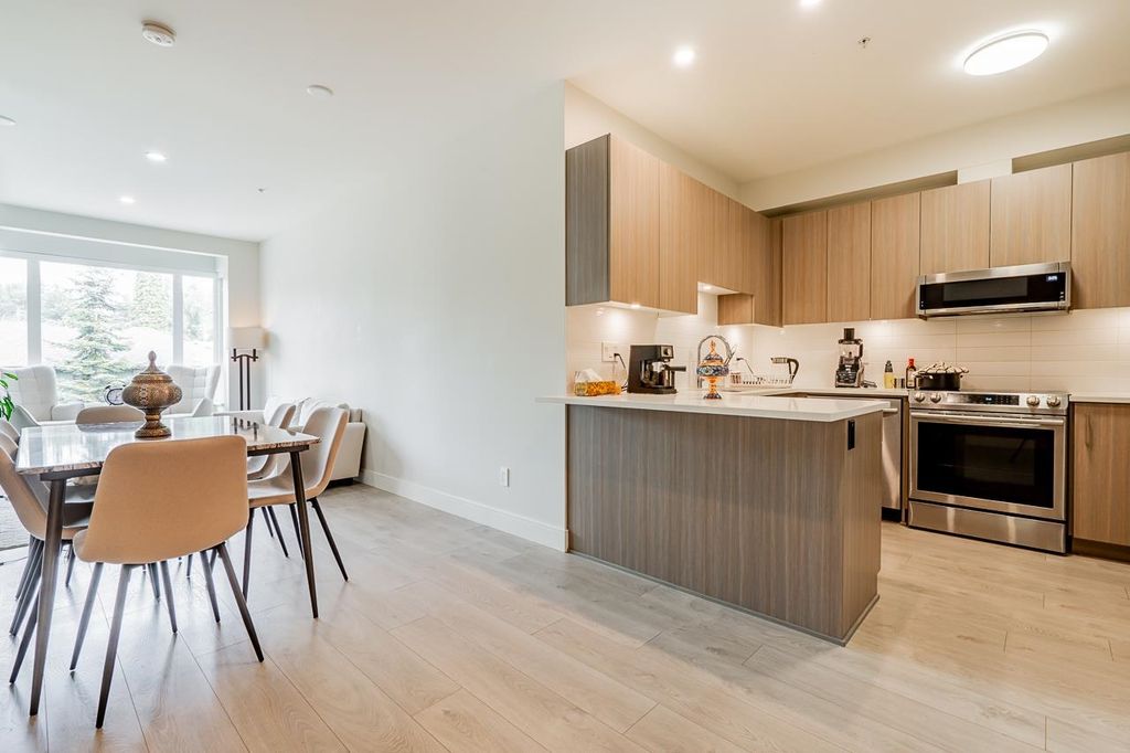 listing image 1106708497600755369
