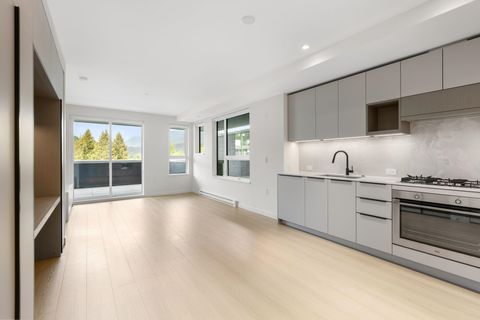 2015 St. Johns Street 213 Port Moody BC V3H 0N5