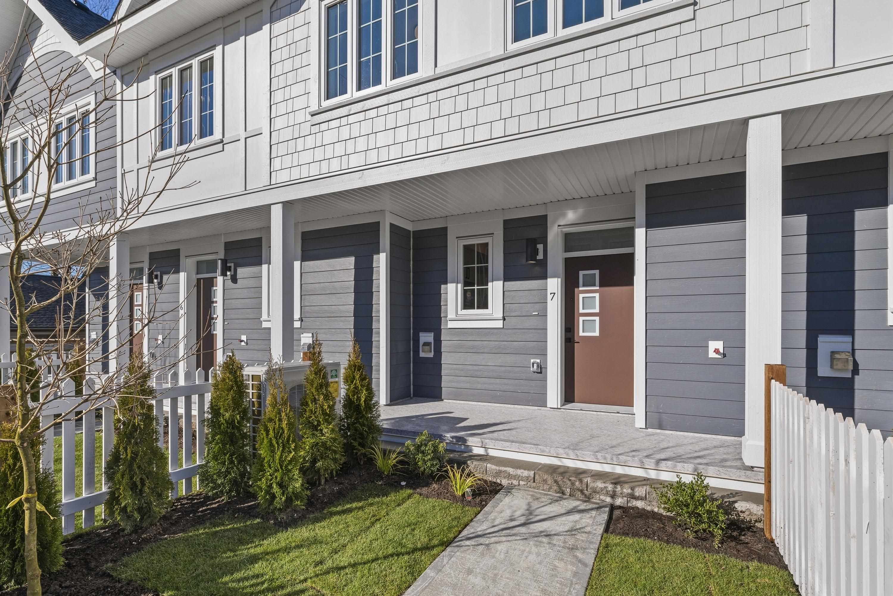 2808 St. George Street 7