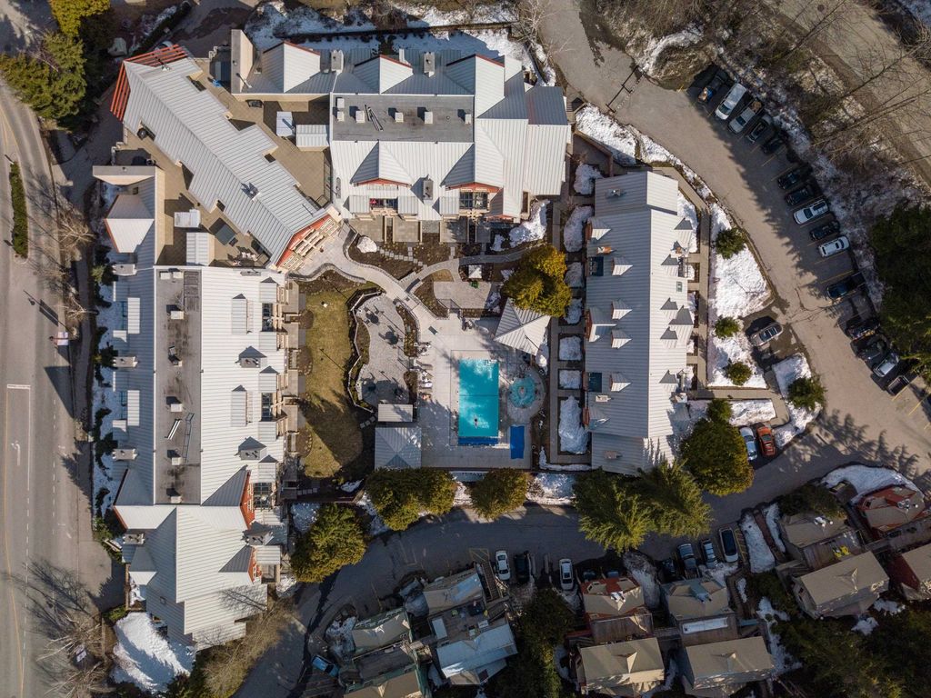 listing image 1106451063564411650