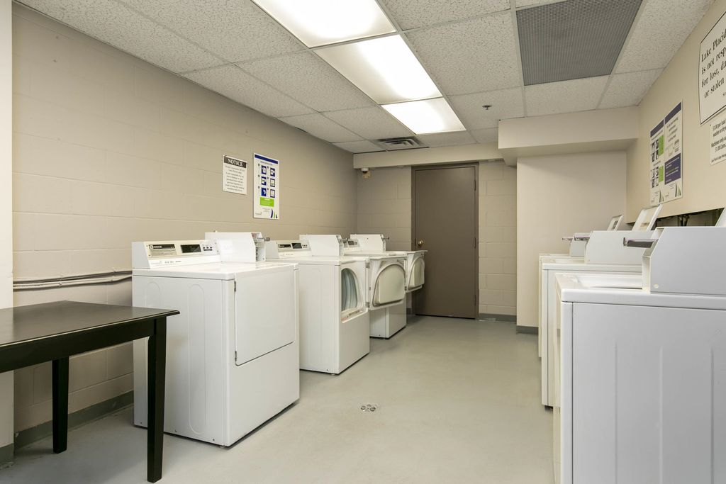 listing image 1108301062397539855