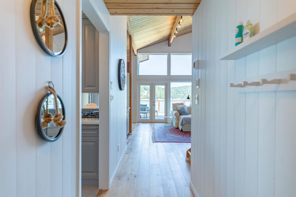 listing image 1105663826180006725