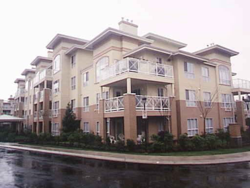 listing image 1106187783385012991