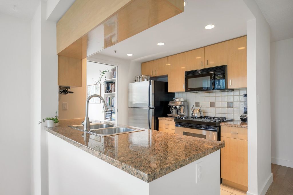 listing image 1109499741701627435
