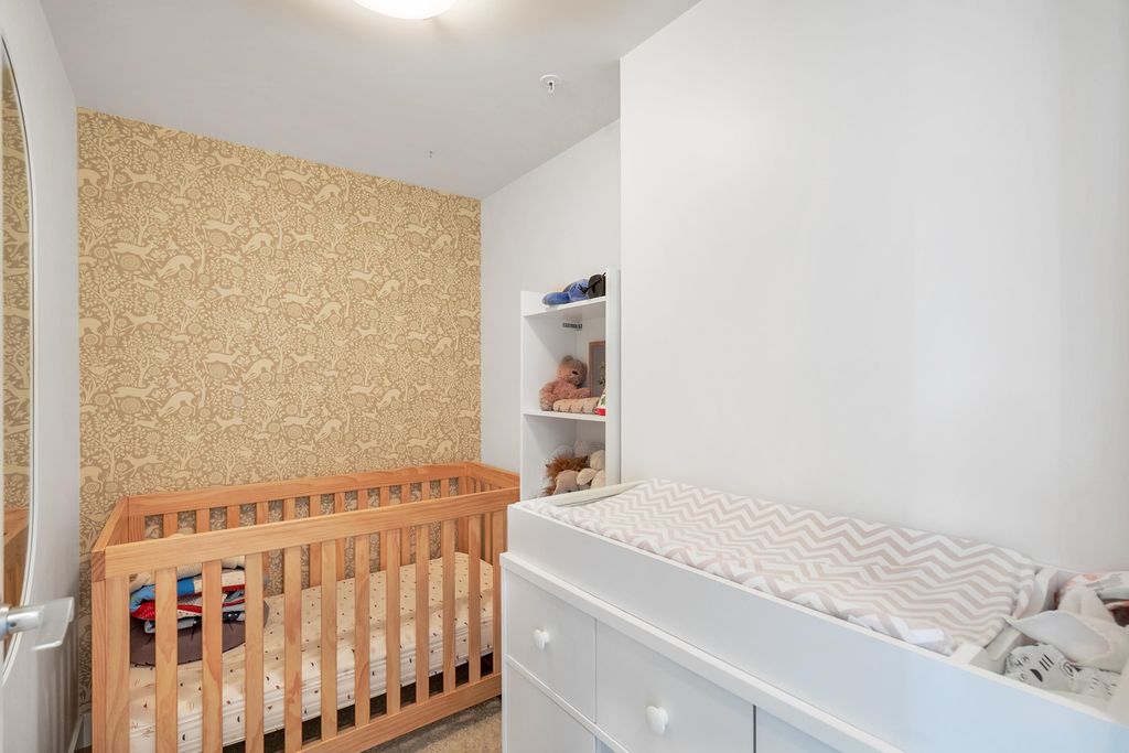listing image 1109442063843675305