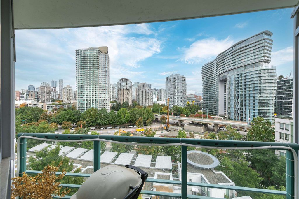 listing image 1106272730228456588