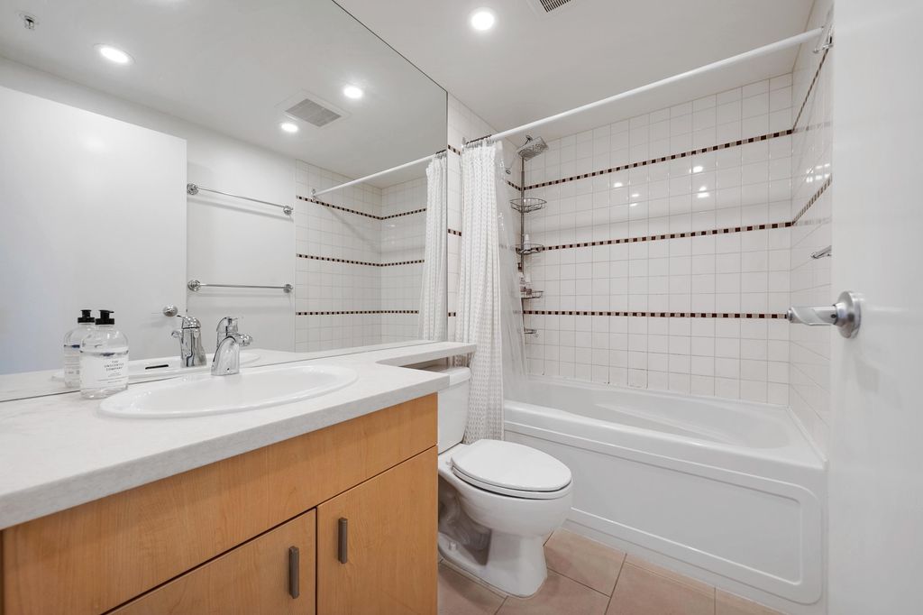 listing image 1104461500461540472