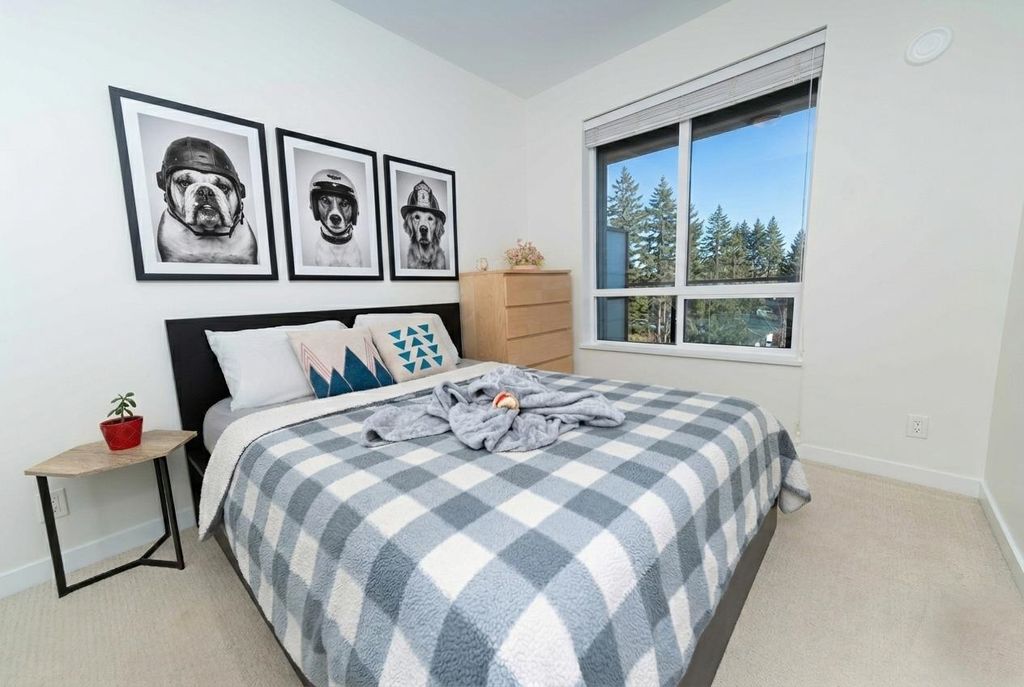 listing image 1105333326079049937