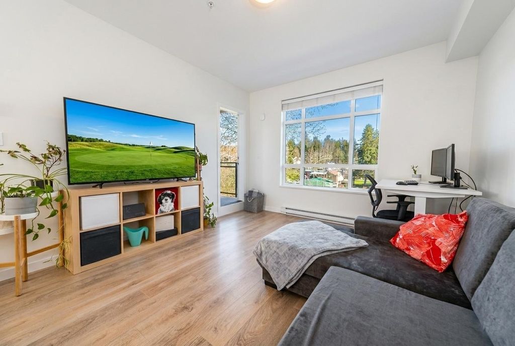 listing image 1107684244417120878