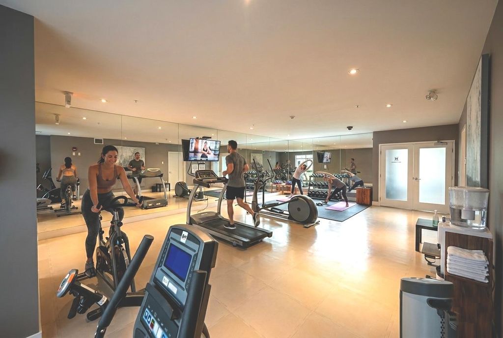 listing image 1107696787245204672