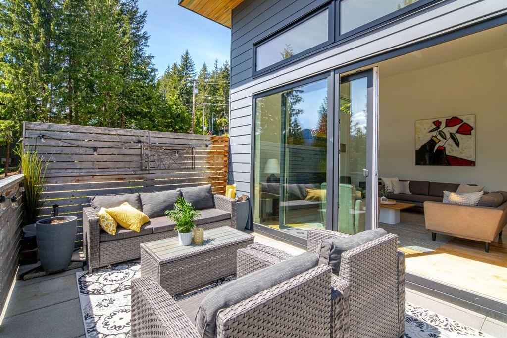 listing image 1102099419255040652