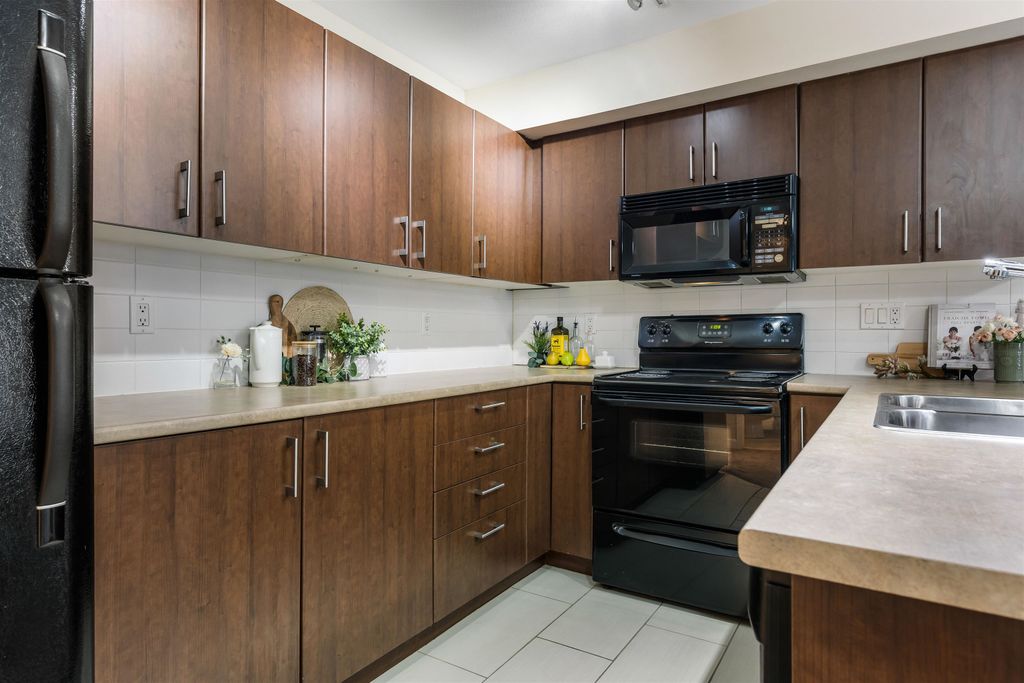 Photo of 45555 Yale Road #113, Chilliwack, BC V2P 0A9 (MLS # R3096577)