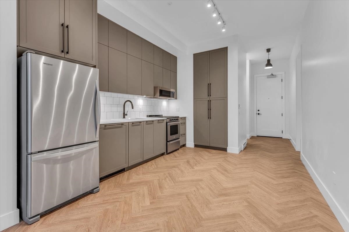 13929 105 Boulevard 112