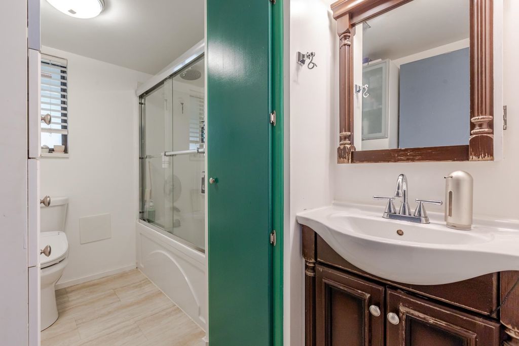 listing image 1100457745748319783