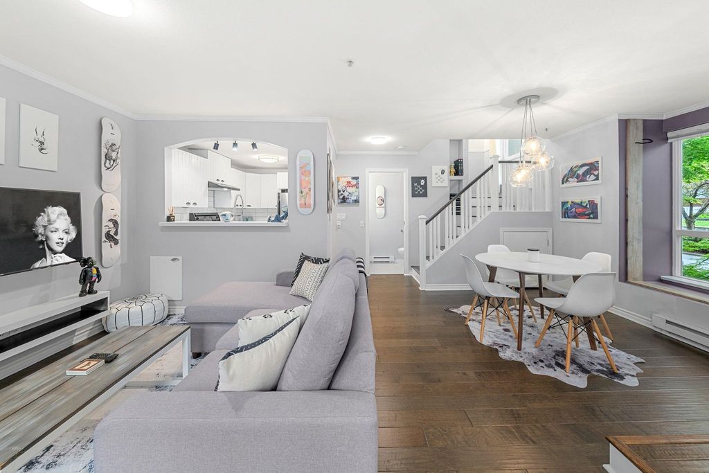 listing image 1105697472252940206