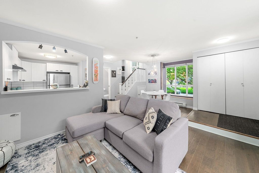listing image 1108106385315416530