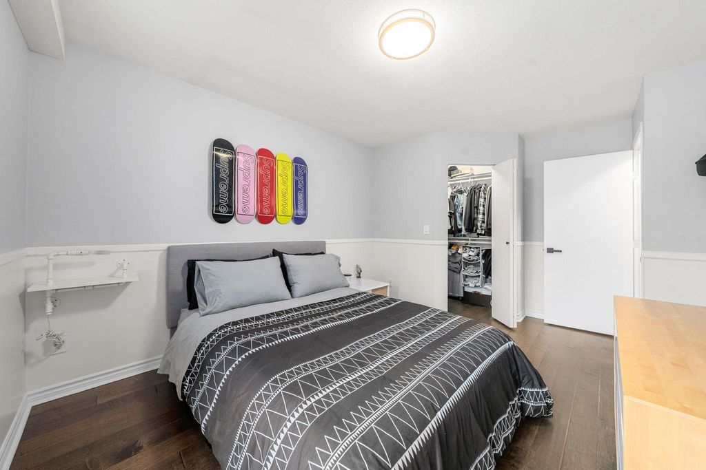 listing image 1109785646785683658