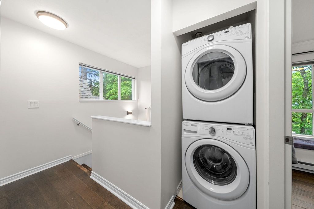 listing image 1104137067059952997
