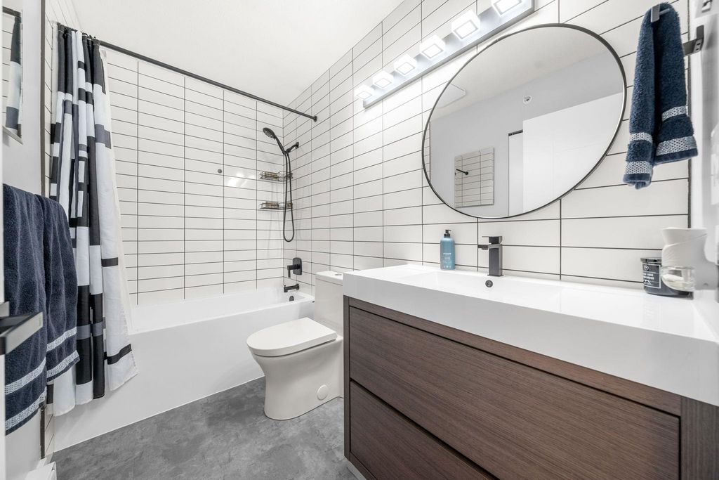 listing image 1108317393389084481