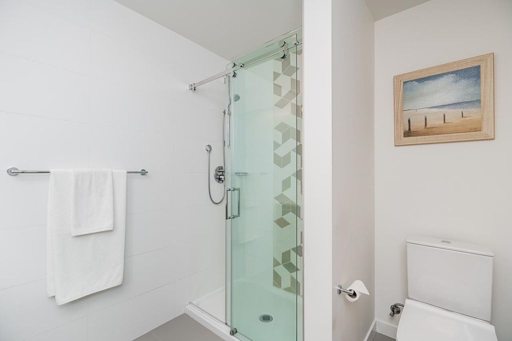listing image 1103378608562306789