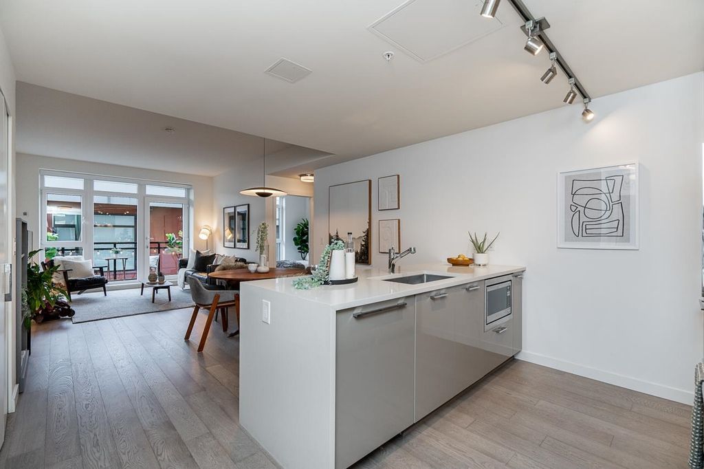 listing image 1104849205742449198