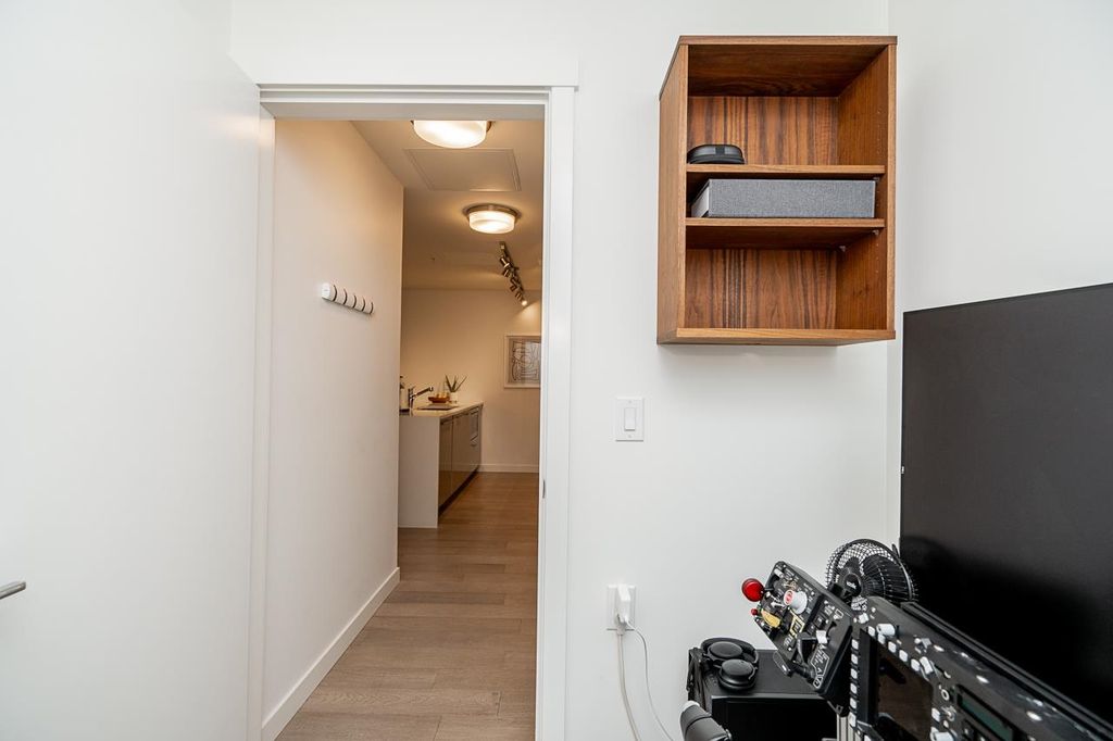 listing image 1101908140531044700