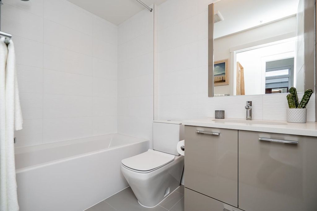 listing image 1100325322782170839