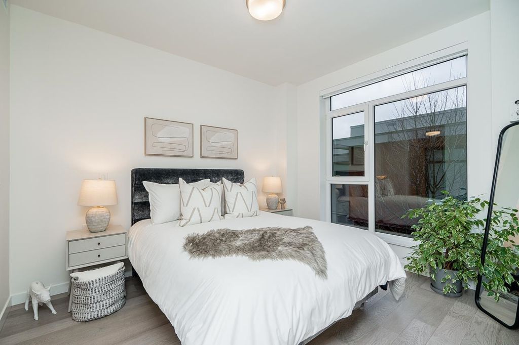 listing image 1105005392338941274
