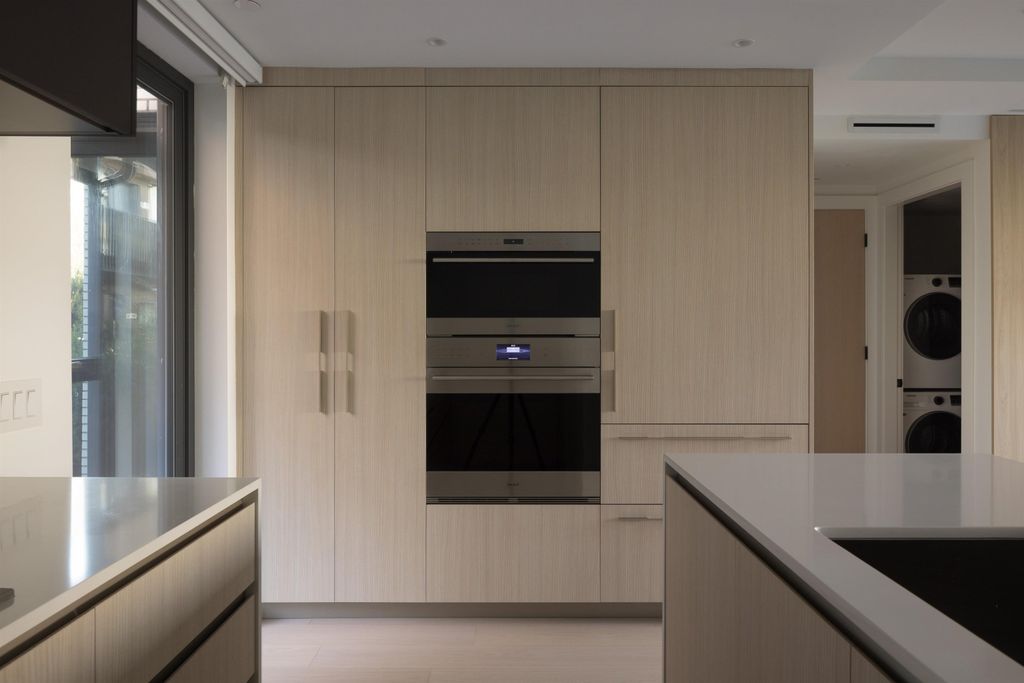 listing image 1102258872038278787