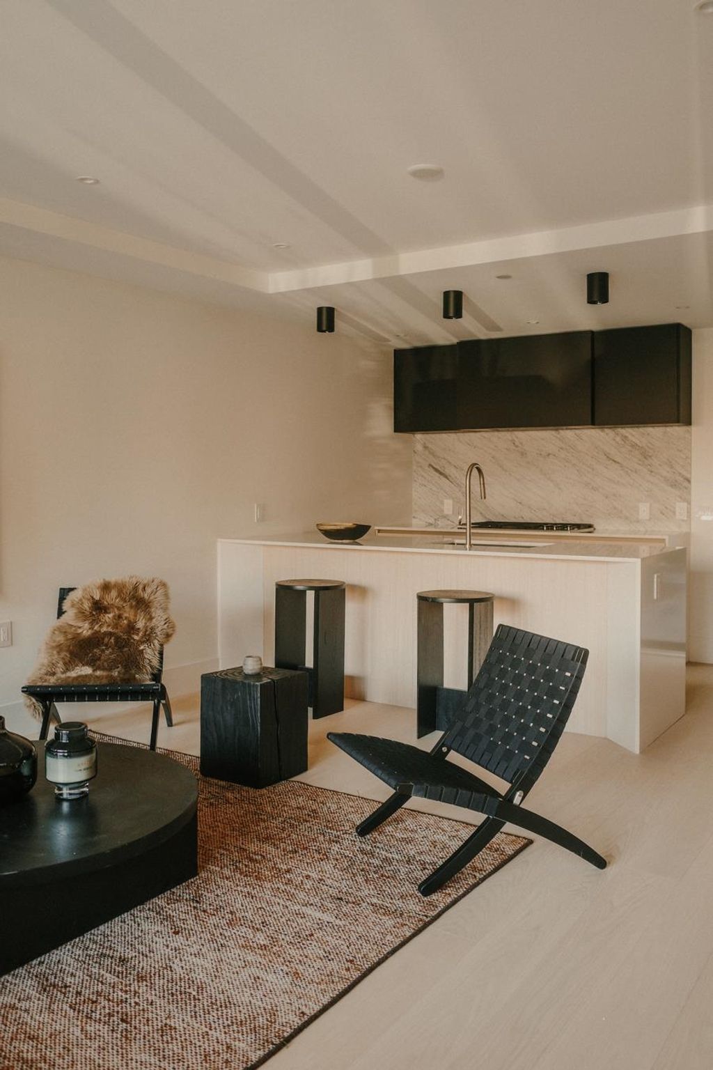 listing image 1101056953598084831