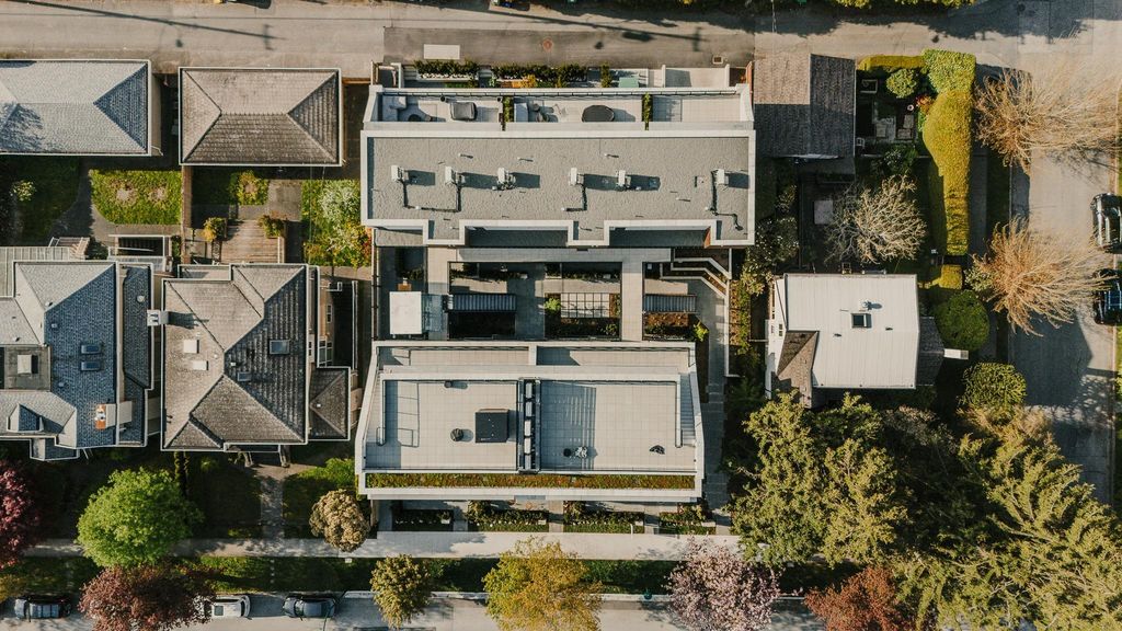 listing image 1102043307990788425