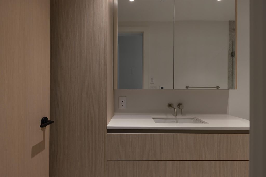 listing image 1108179490238006326