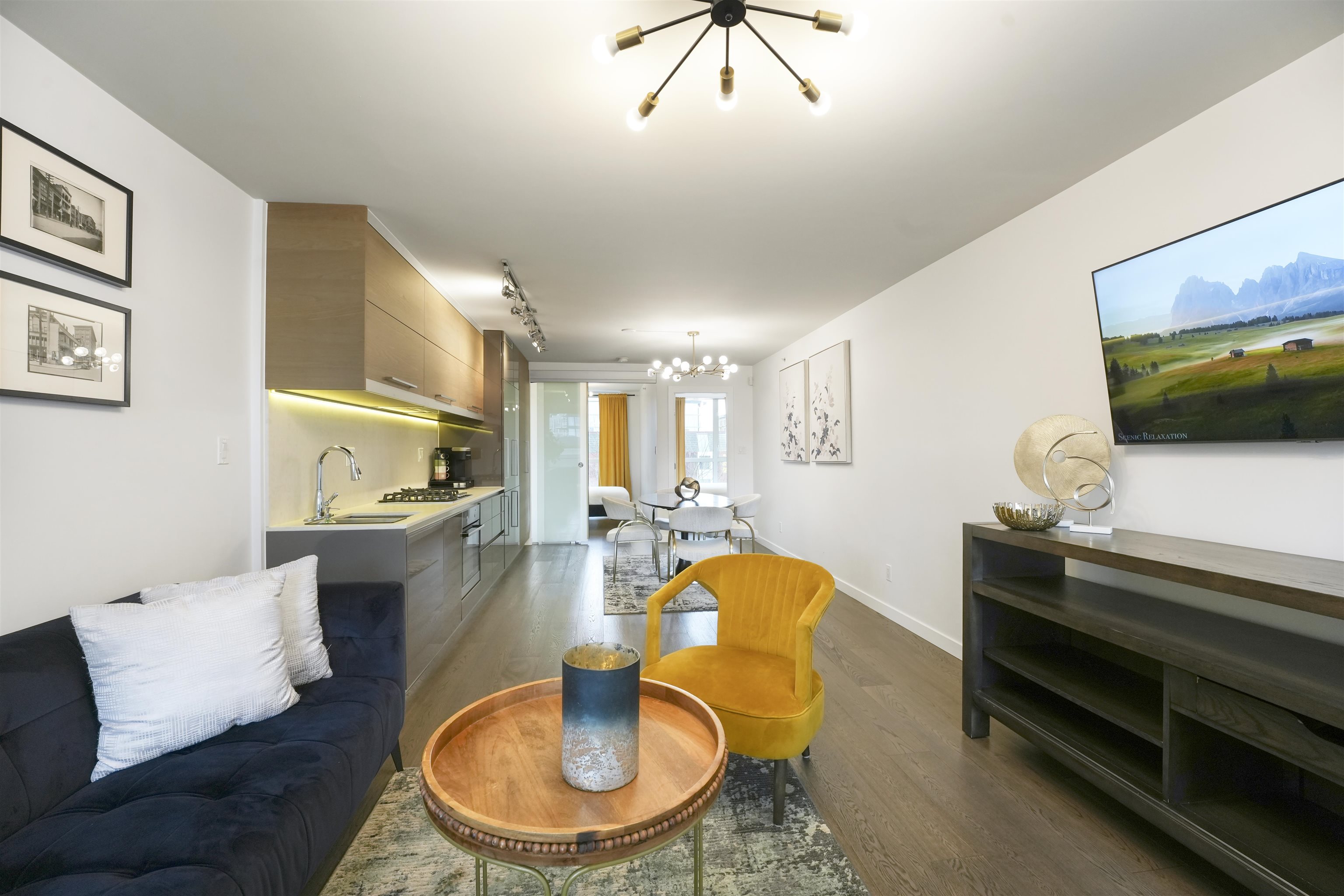 189 Keefer Street 608