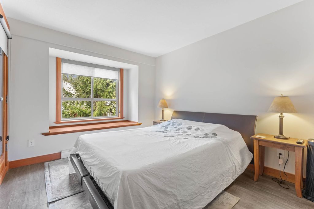 listing image 1109132303465028023