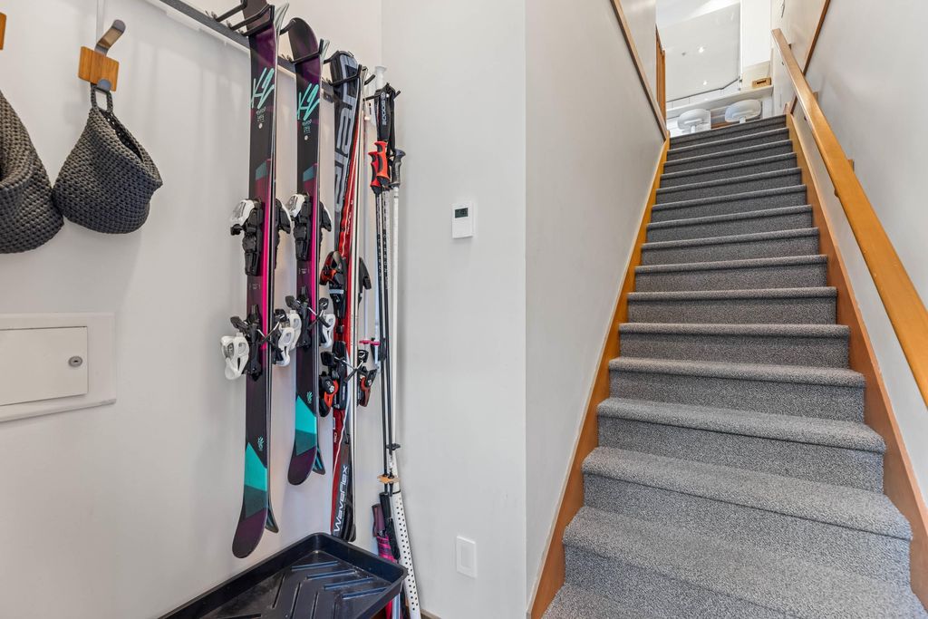 listing image 1103048752593227614