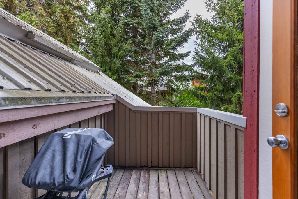 listing image 1109667915868888441