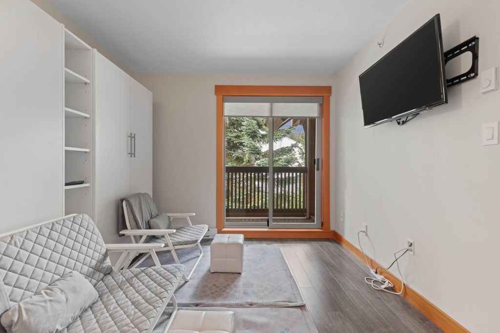 listing image 1103456982720121447