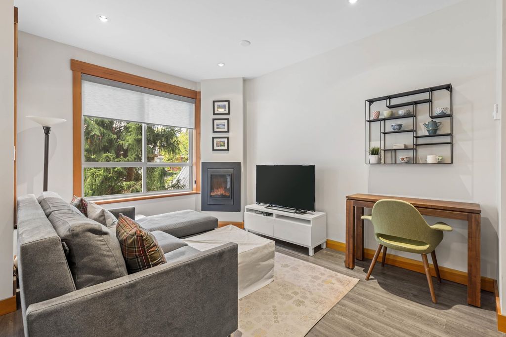 listing image 1109381129294570387