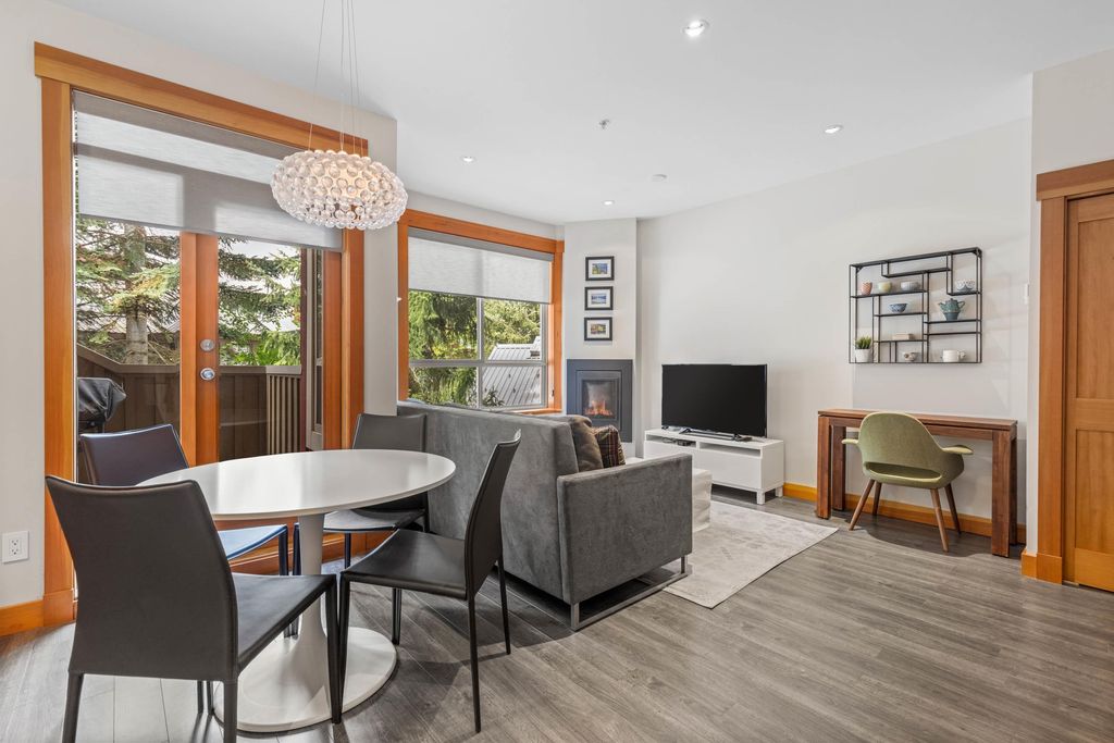 listing image 1102729541264962972