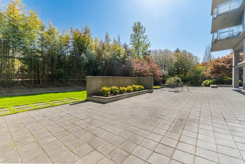 listing image 1106706974891156135