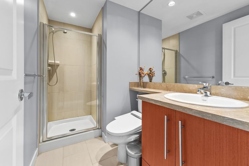 listing image 1106192645666780405