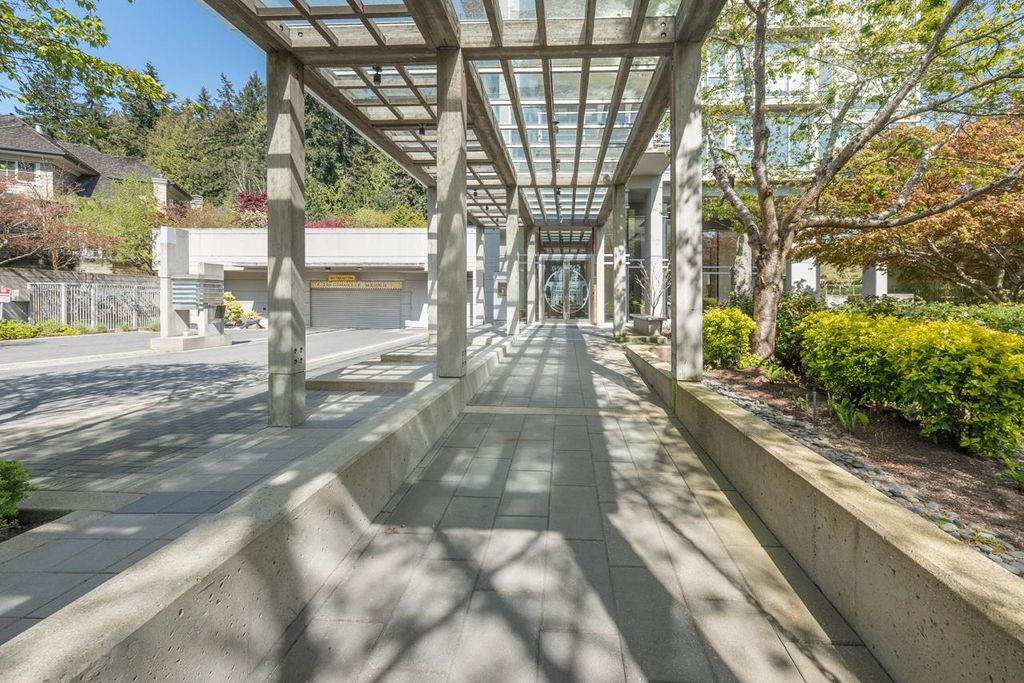 listing image 1109220042671371087