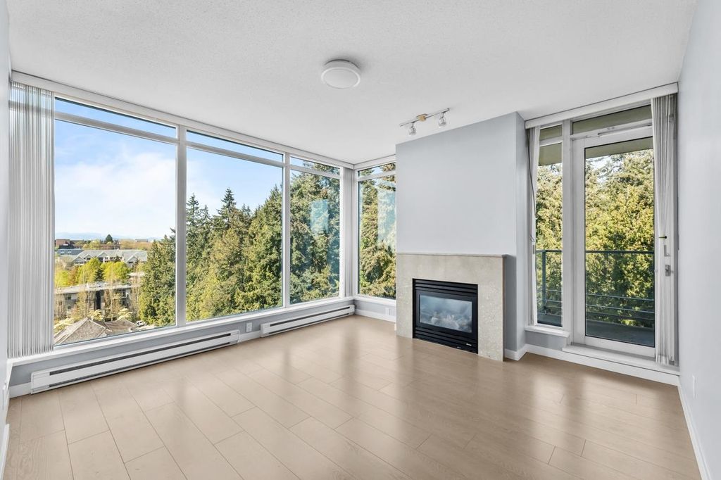 listing image 1108944861899224882